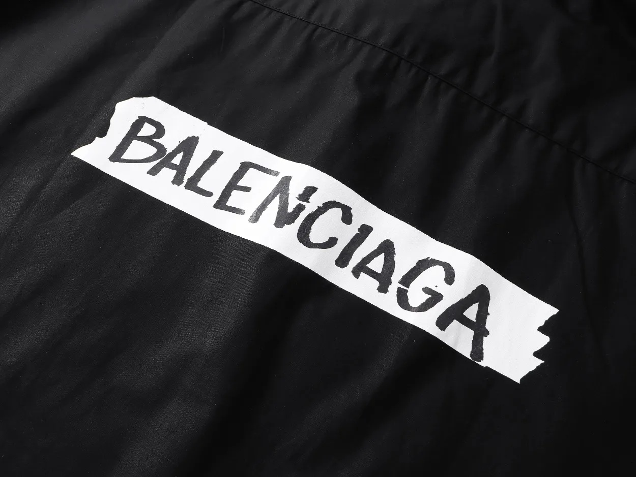 Balenciaga 。 Quality ， 。 ， ， ， 。 ：Black White Sizes：S M L